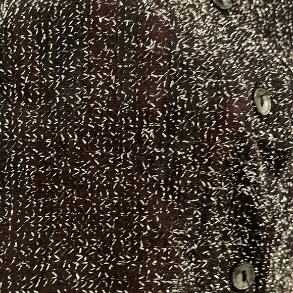 Black top with Silver thread woven in. Size S - Picture 4 of 12